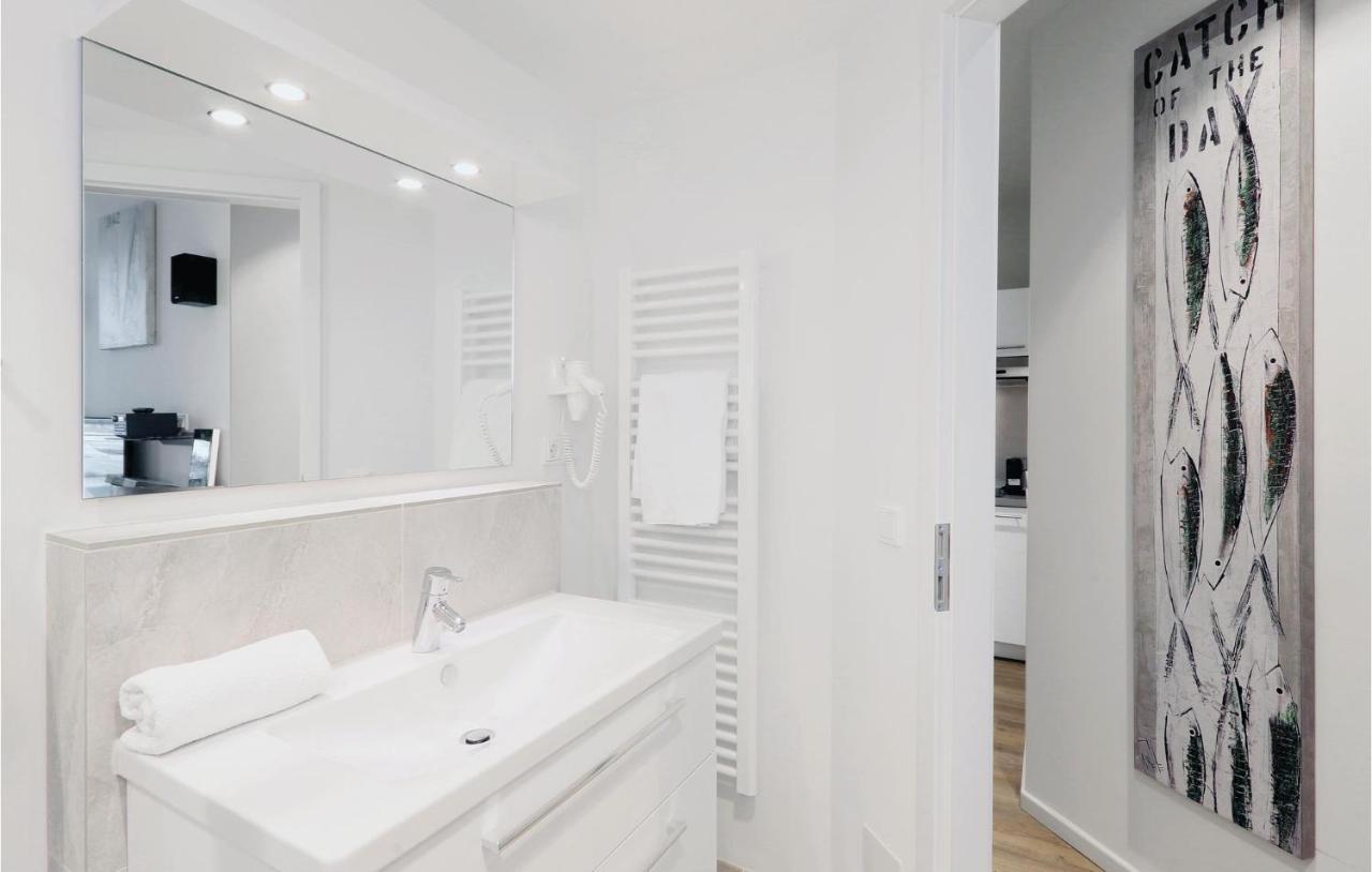 1 Bedroom Stunning Apartment In Luebeck Travemuende Exterior photo